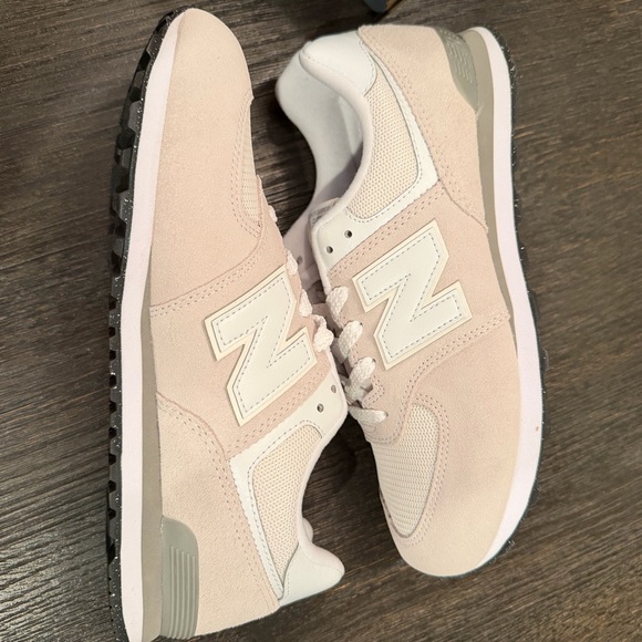 New Balance Other - New Balance 574 grey/white